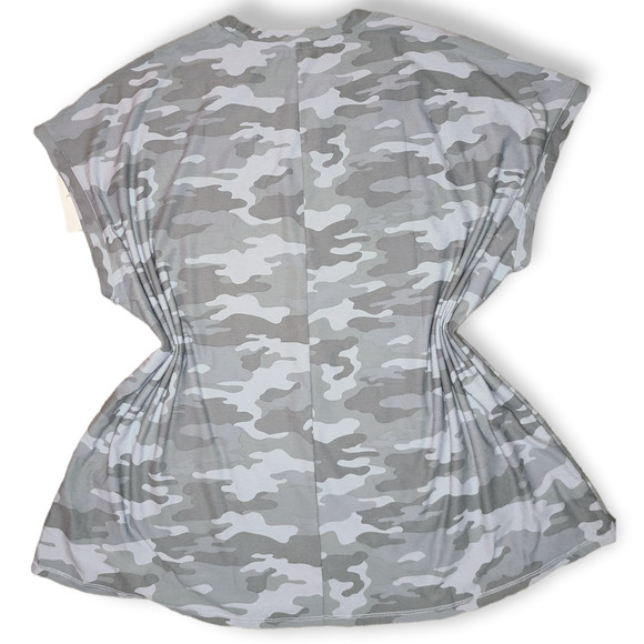 NEW We Wander Gray Camo Sleeveless Round Neck Athletic Top Size 3X - Picture 2 of 9